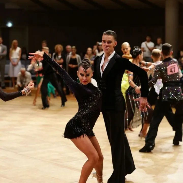 Cursuri de dans pentru adolescenți la Marka Dance Studio din Bragadiru