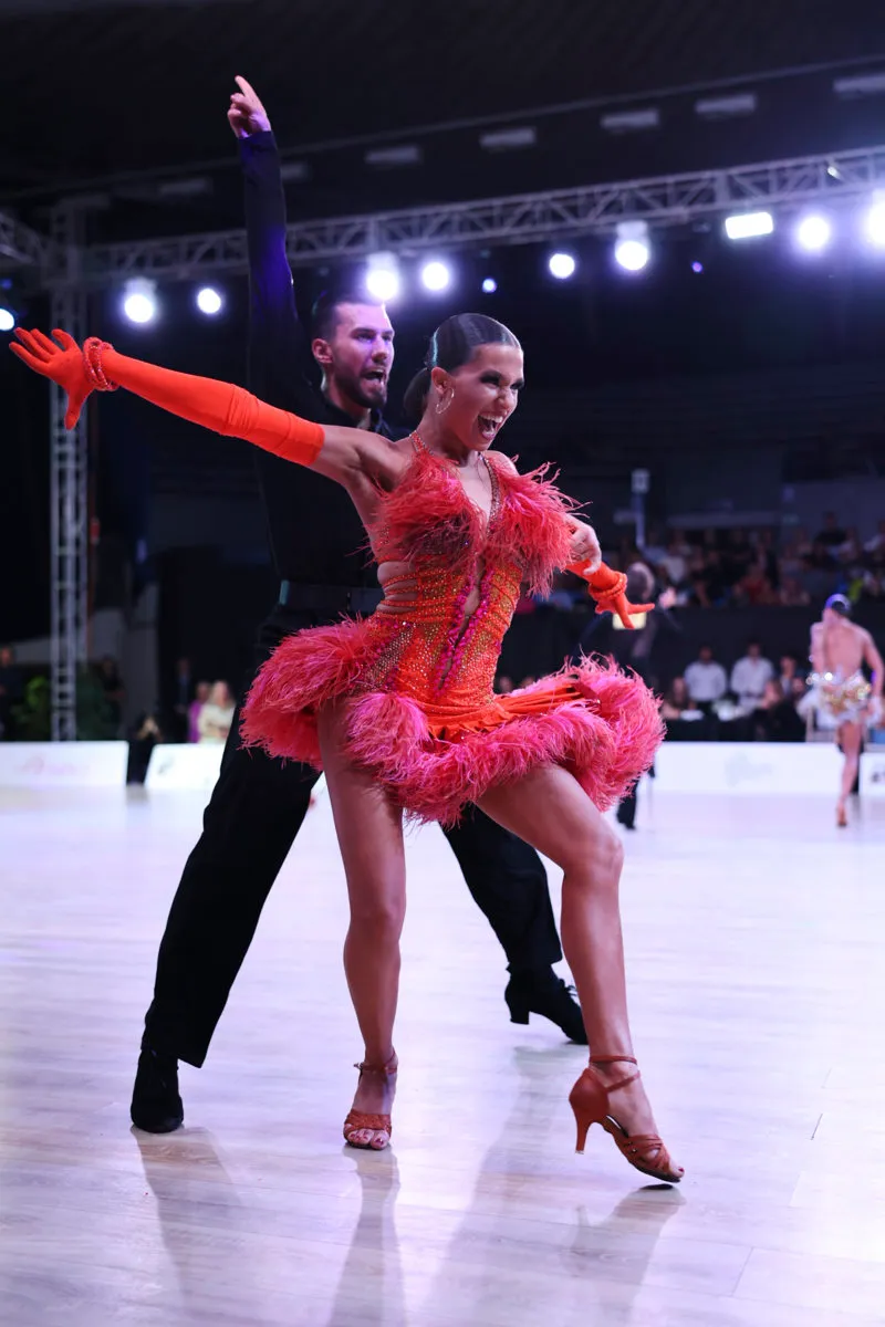 Cursuri de dans pentru adulți la Marka Dance Studio din Bragadiru