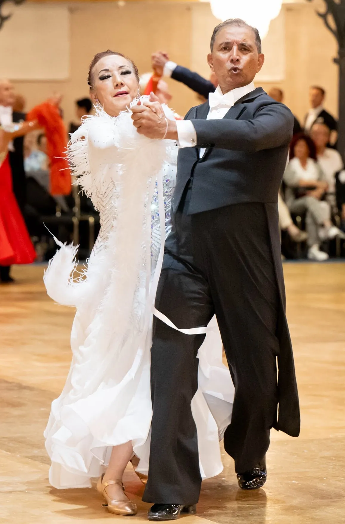 Cursuri de dans pentru seniori la Marka Dance Studio din Bragadiru